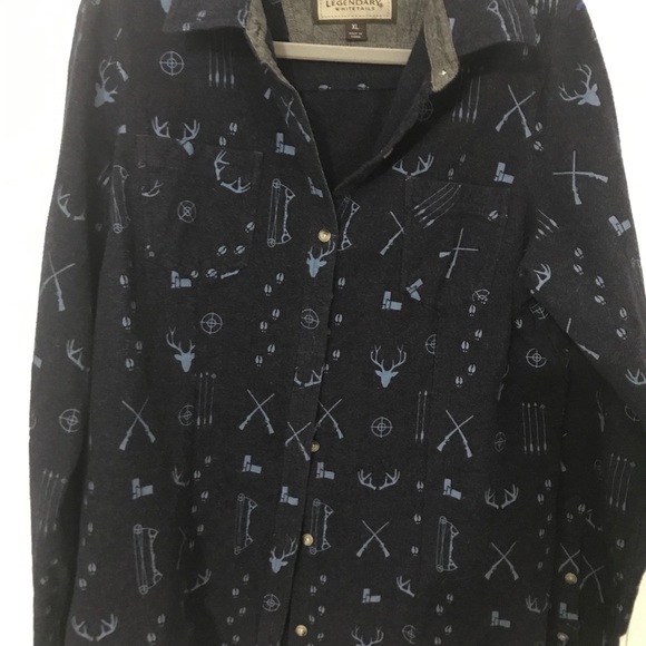 Legendary Whitetails flannel - Picture 2 of 8